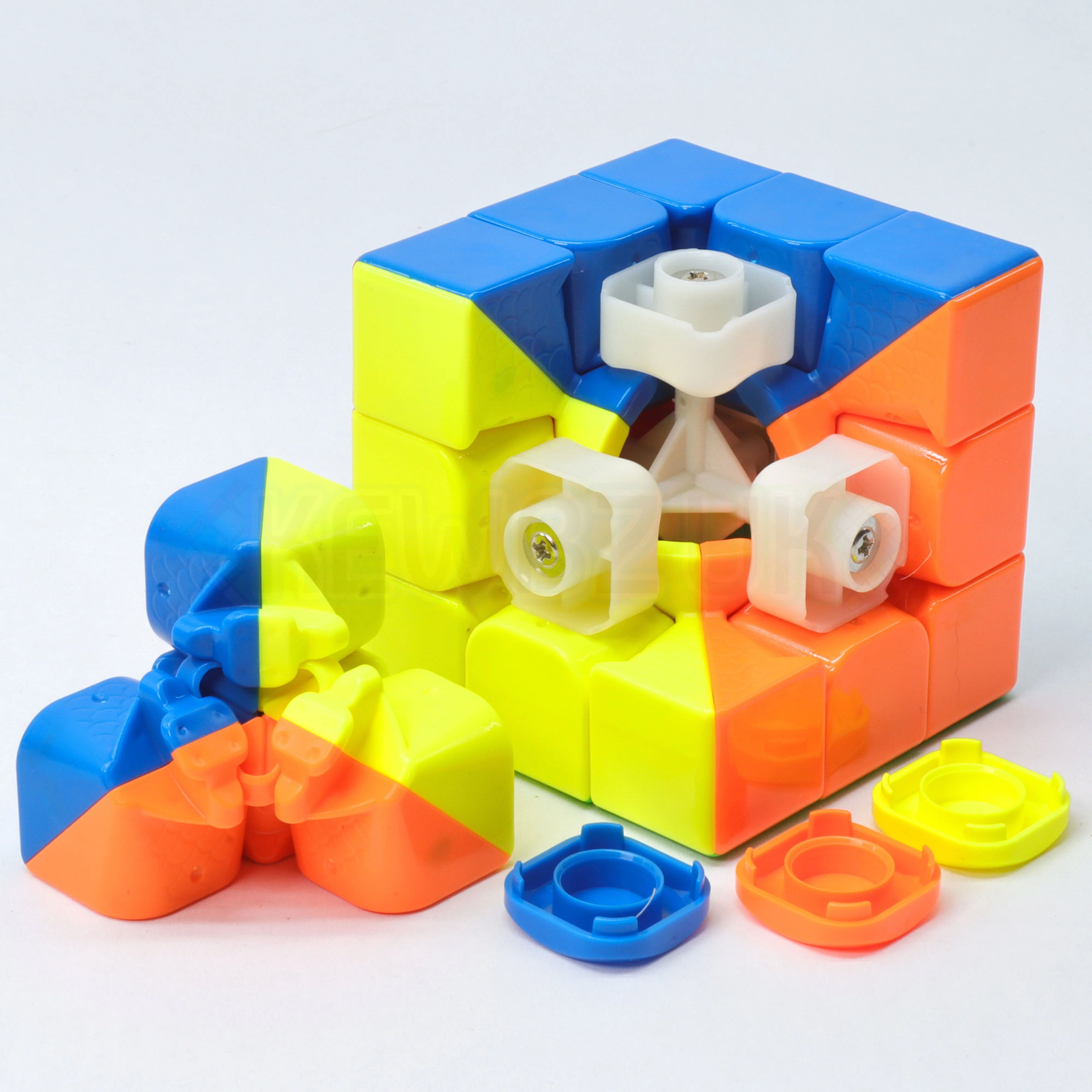MoYu MeiLong 3x3 V2 (Magnetic, UV) - Image 3