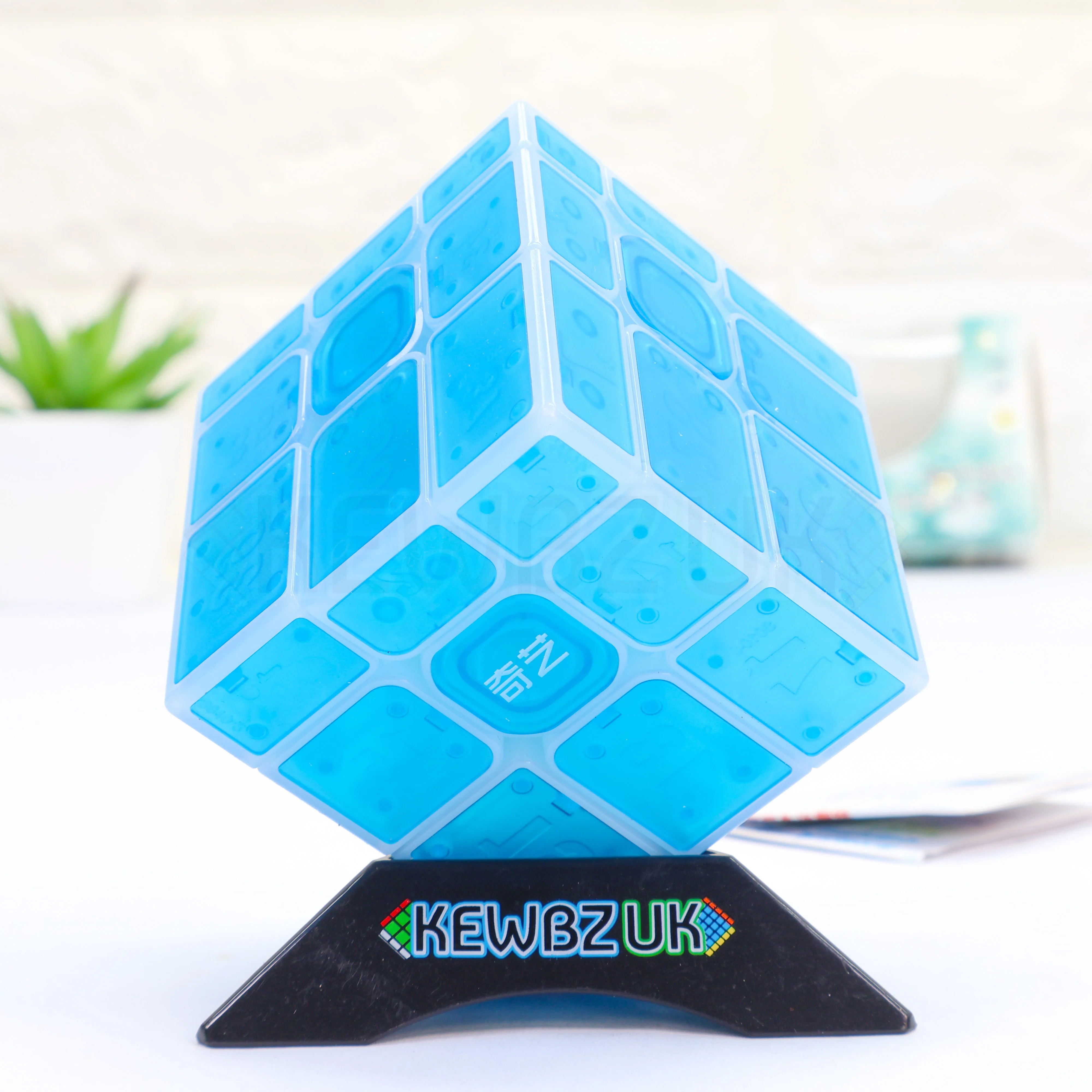 QiYi Ice Amber Mirror Cube - Image 2